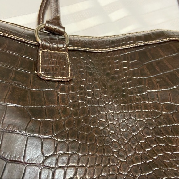 Brown Crocodile Print Womens Tote double zipper opening & multiple pockets - Picture 3 of 10